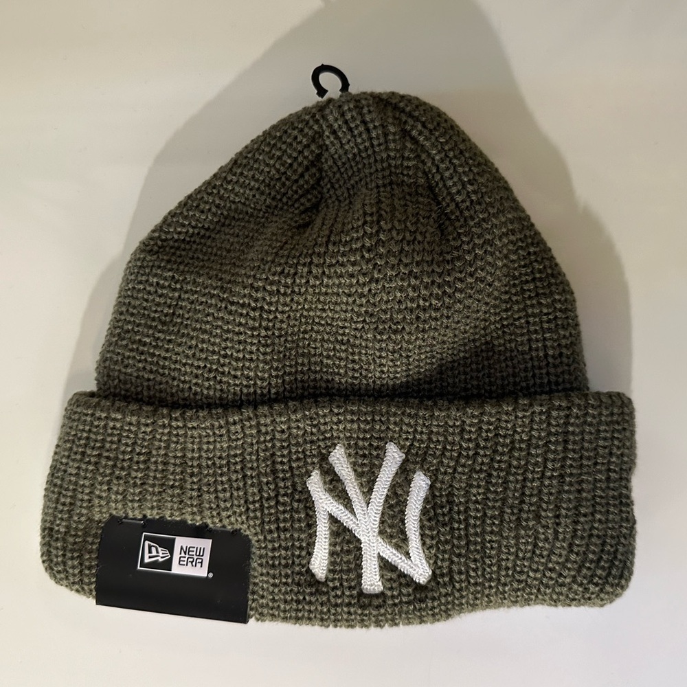 Aimé Leon Dore / New Era Chain Stitch Yankee Beanie